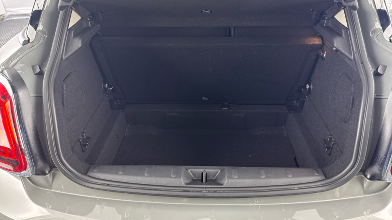 MINI Hatchback 1.5 Cooper Classic 5dr Petrol Hatchback